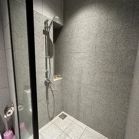 Scarletz Suites Klcc By Numa Kuala Lumpur Luaran gambar