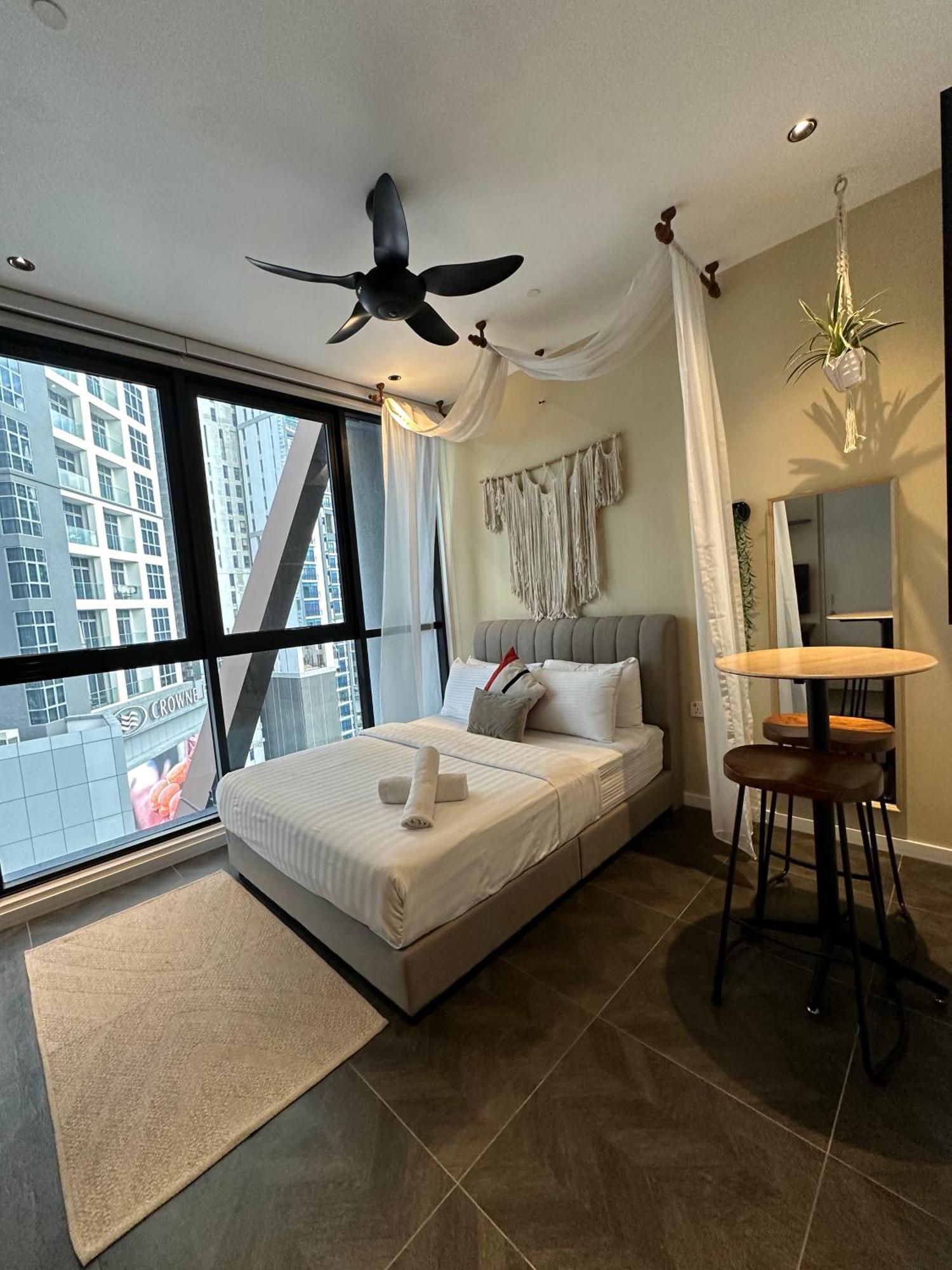 Apartment Scarletz Klcc By Numa Kuala Lumpur